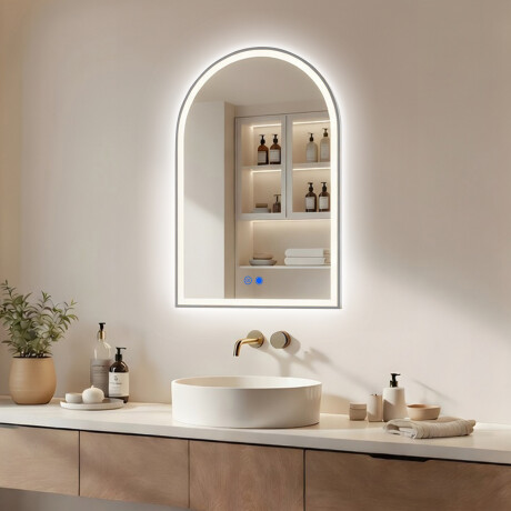 Unregelmäßiger LED-beleuchteter Spiegel – 60x90/70x100 cm in einem silbernen Aluminiumrahmen #1